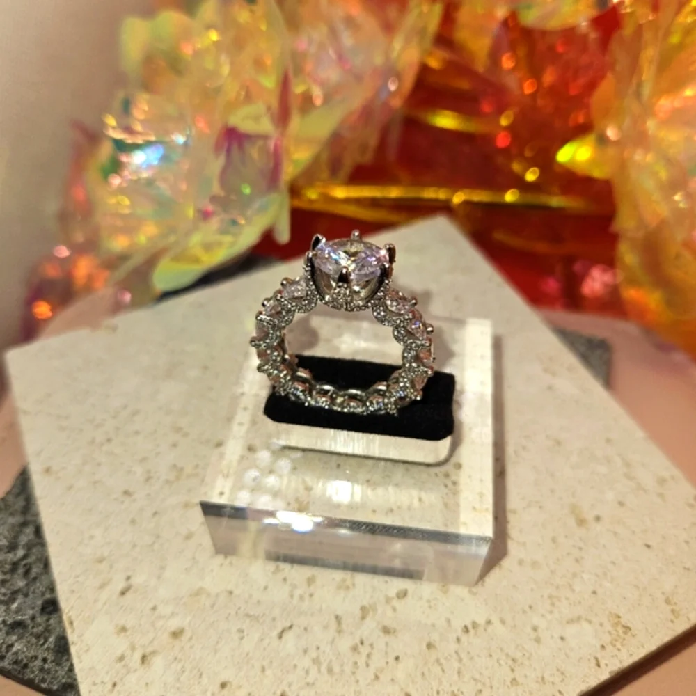 hourglassaccess silver halo